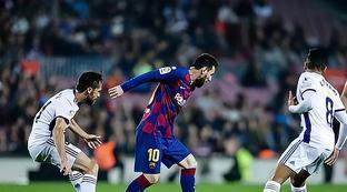 更是一个勇 更是一个勇